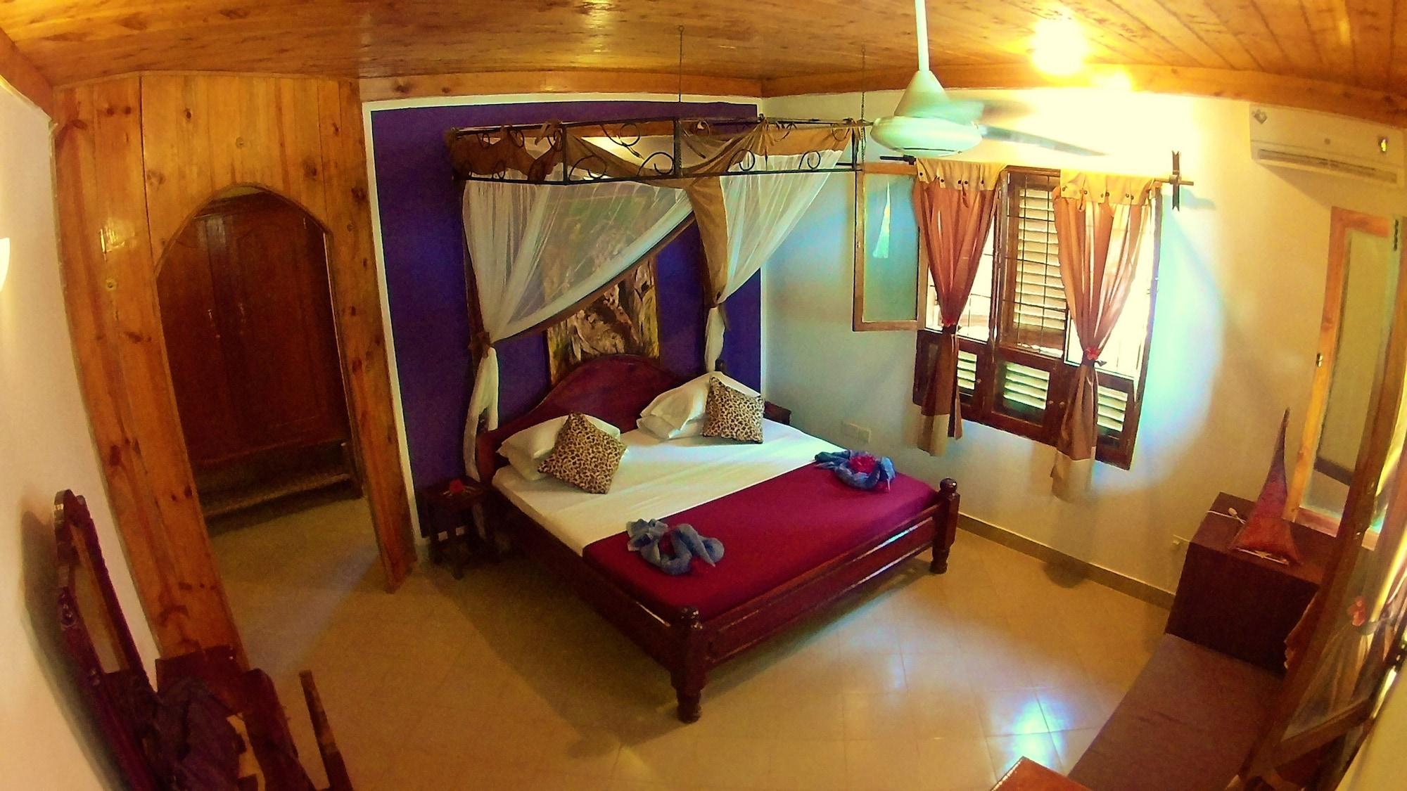 Waikiki Resort Пвани Мчангани Екстериор снимка
