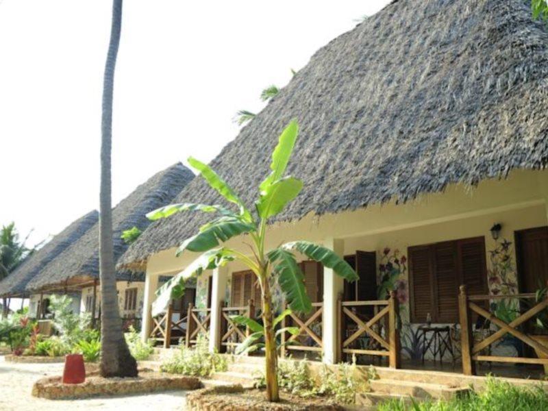 Waikiki Resort Пвани Мчангани Екстериор снимка