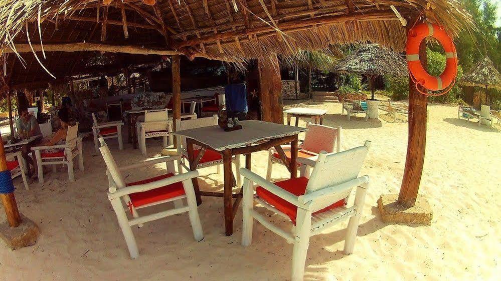 Waikiki Resort Пвани Мчангани Екстериор снимка