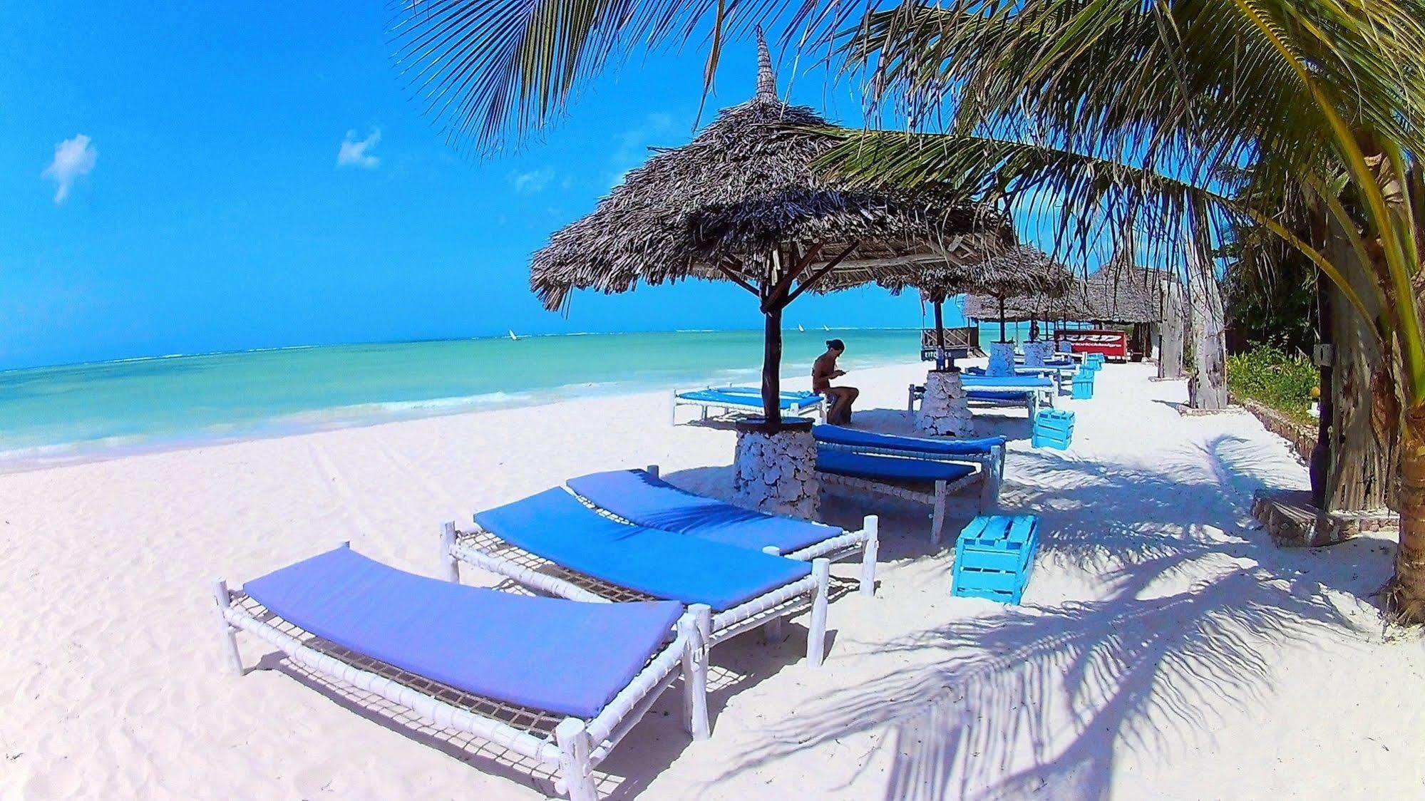 Waikiki Resort Пвани Мчангани Екстериор снимка